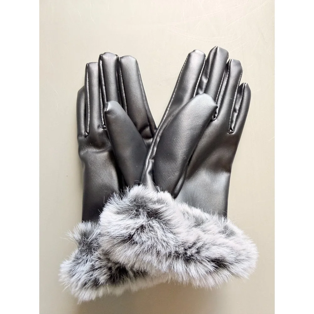 Women's Faux Leather Winter Gloves Faux Fur Cuff Pink Velour Lined Black NIP
